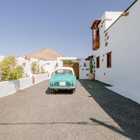 Gasthaus Casa Emblematica Garaday Lanzarote Tinajo Exterior foto
