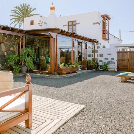 Gasthaus Casa Emblematica Garaday Lanzarote Tinajo Exterior foto