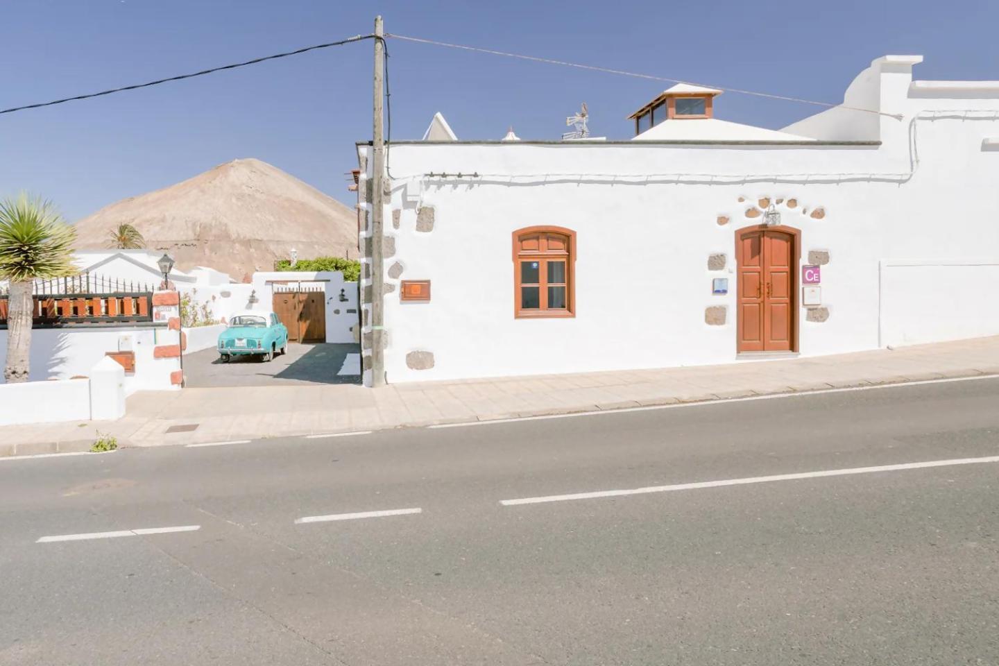 Gasthaus Casa Emblematica Garaday Lanzarote Tinajo Exterior foto